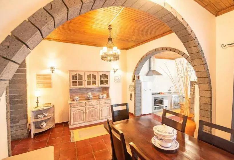 ベッドアンドブレックファースト Casa Inti / Inti House Furnas