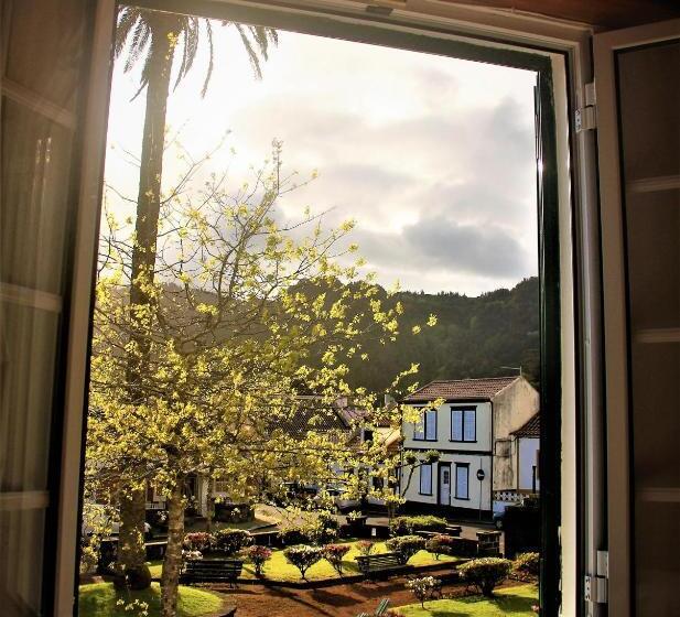 민박 Casa Inti / Inti House Furnas