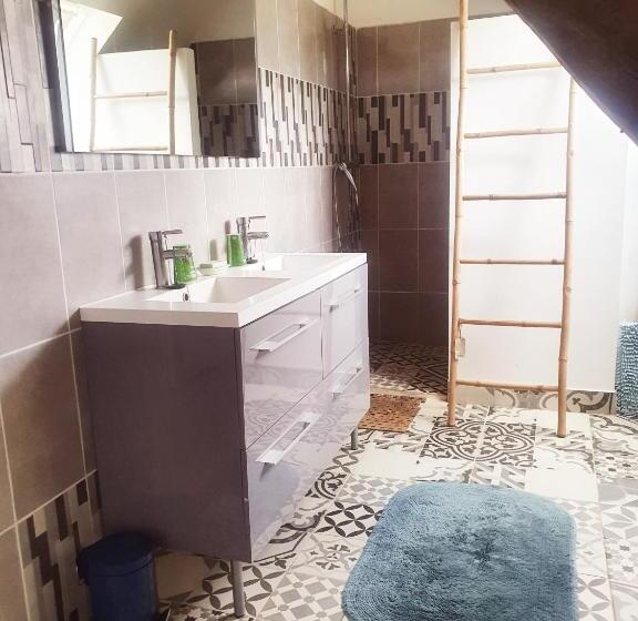 ベッドアンドブレックファースト Chambres D Hôtes Gourdon