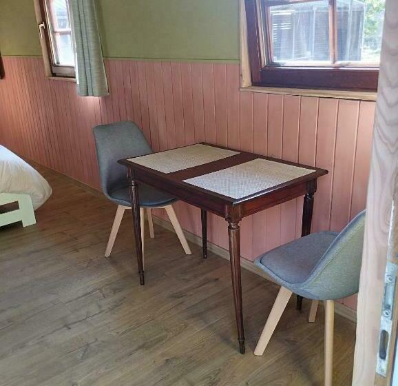 Bed and Breakfast Couettes Et Picotin