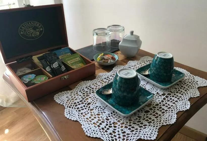 Aamiaismajoitus (B&B) Le Cèdre Bleu