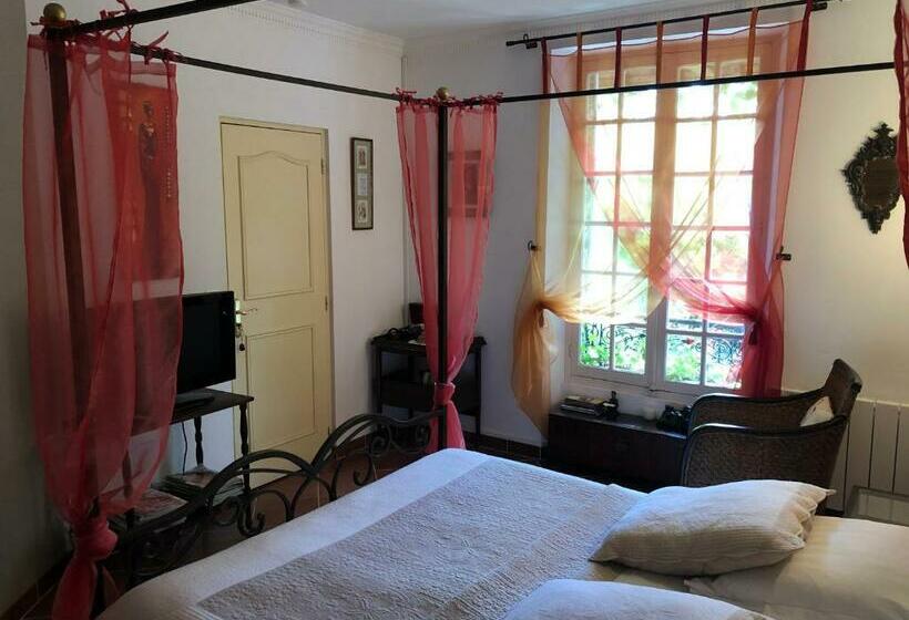 ベッドアンドブレックファースト Le Cèdre Bleu