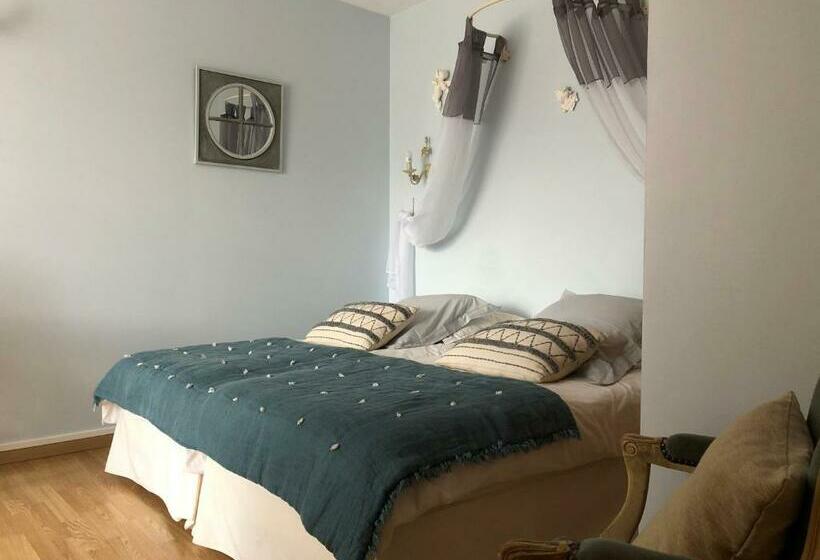 ベッドアンドブレックファースト Le Cèdre Bleu