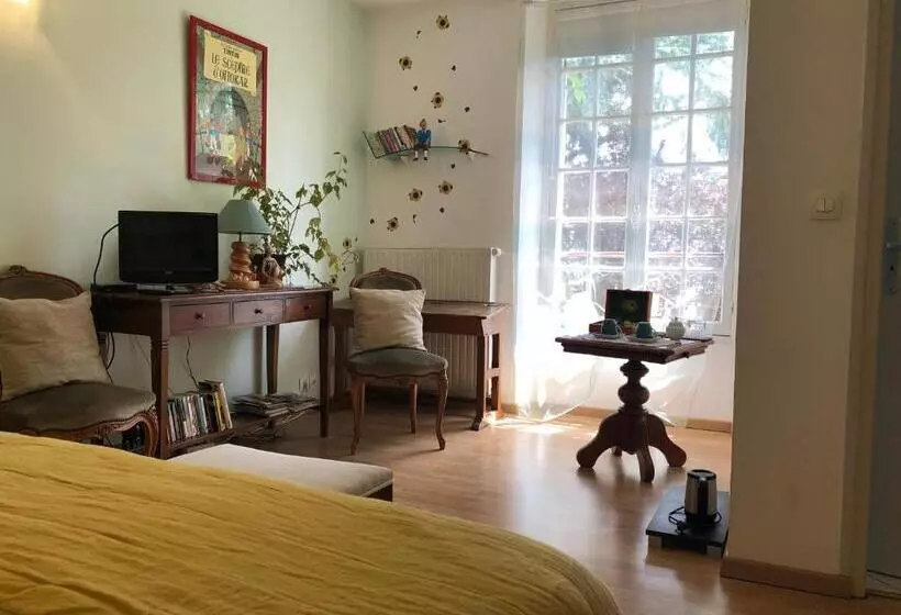 Aamiaismajoitus (B&B) Le Cèdre Bleu