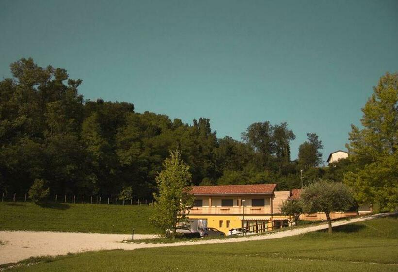 مبيت وإفطار Nikolas Valley