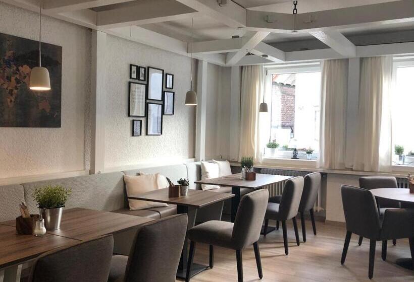 호텔 Gästehaus Adler