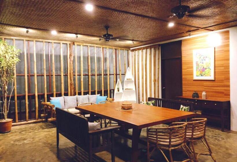 هتل The Cabins At Lvf