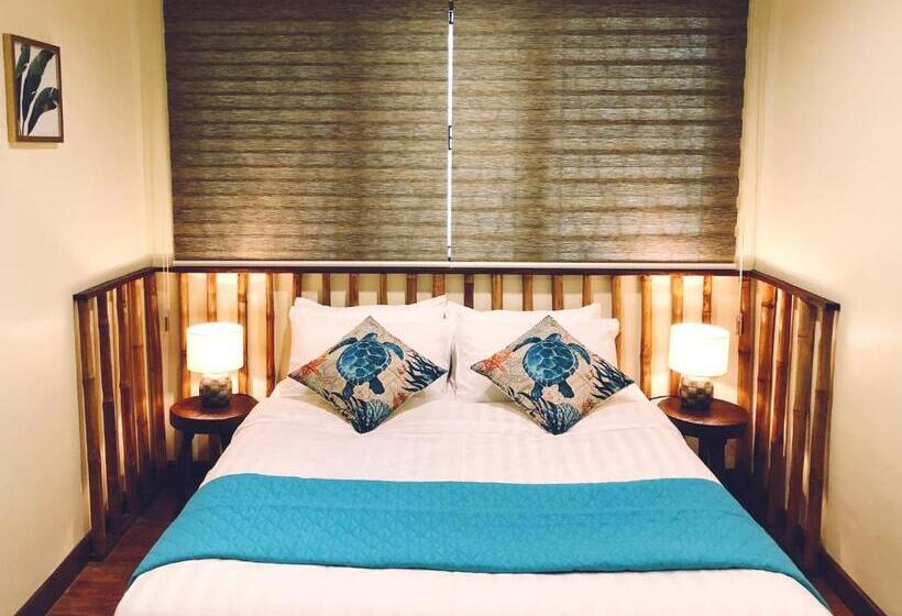 هتل The Cabins At Lvf