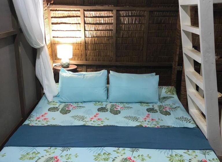 هتل The Cabins At Lvf