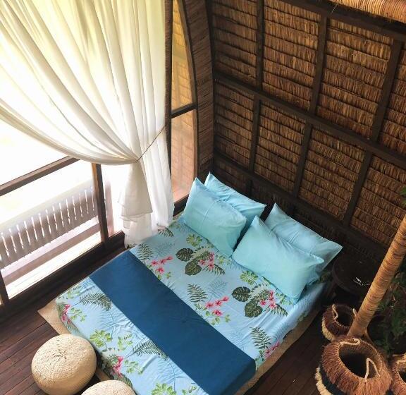 هتل The Cabins At Lvf