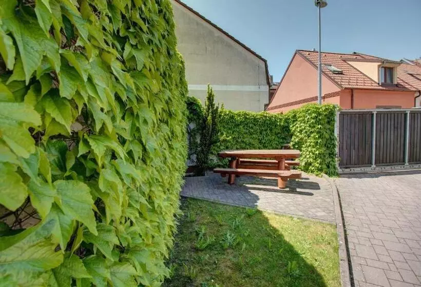 ペンション Penzion U Zámeckého Parku