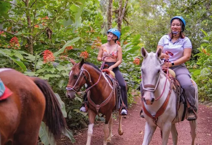 Chachagua Rainforest Hotel & Hot Springs