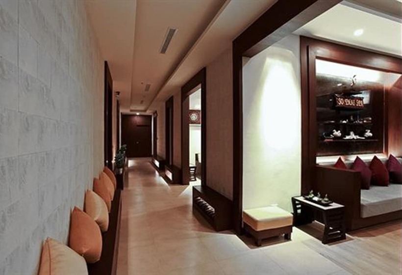 Ashlee Plaza Patong Hotel & Spa