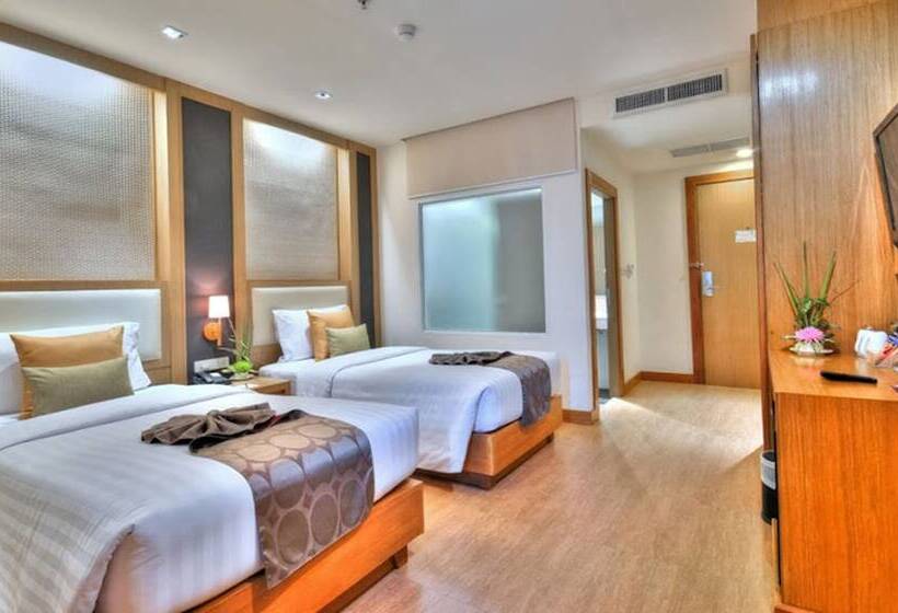 Ashlee Plaza Patong Hotel & Spa