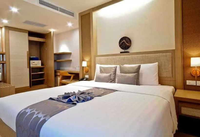 Ashlee Plaza Patong Hotel & Spa