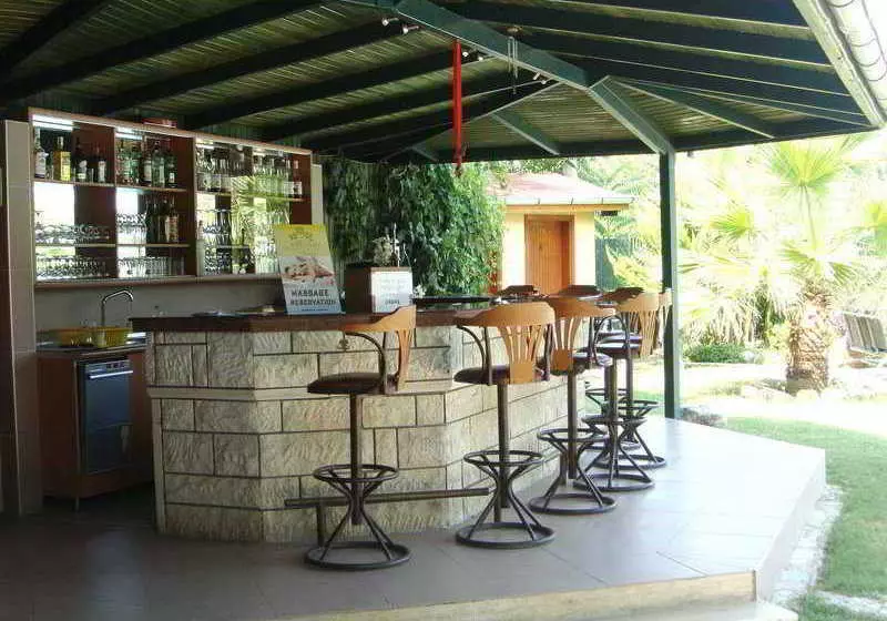 Отель Erendiz Garden