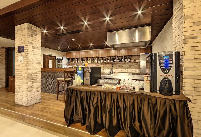 호텔 Grand Royale Apartment Complex & Spa