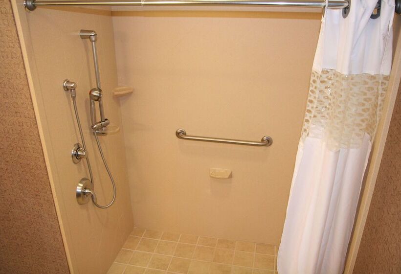 فندق Hampton Inn & Suites Chesapeake Battlefield Blvd