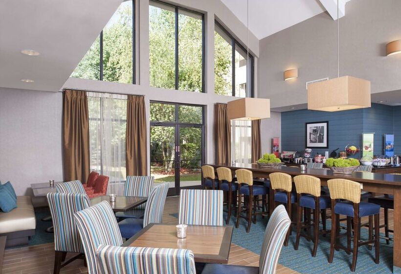 فندق Larkspur Landing South Bend