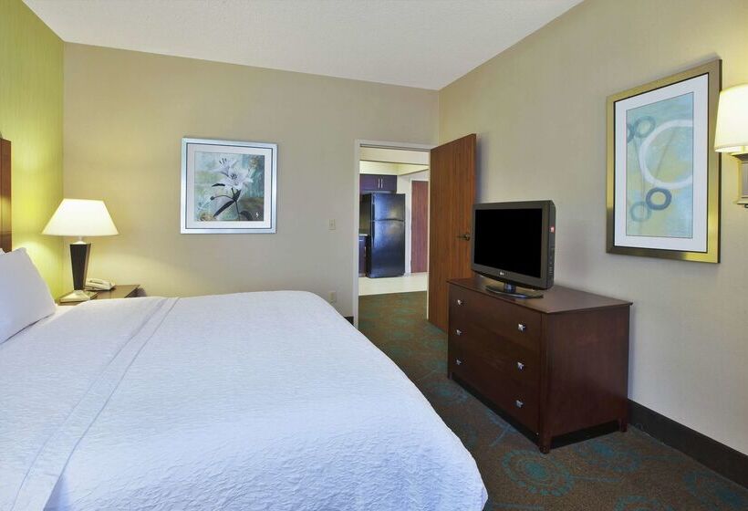 فندق Larkspur Landing South Bend