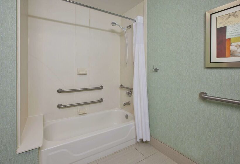 فندق Larkspur Landing South Bend