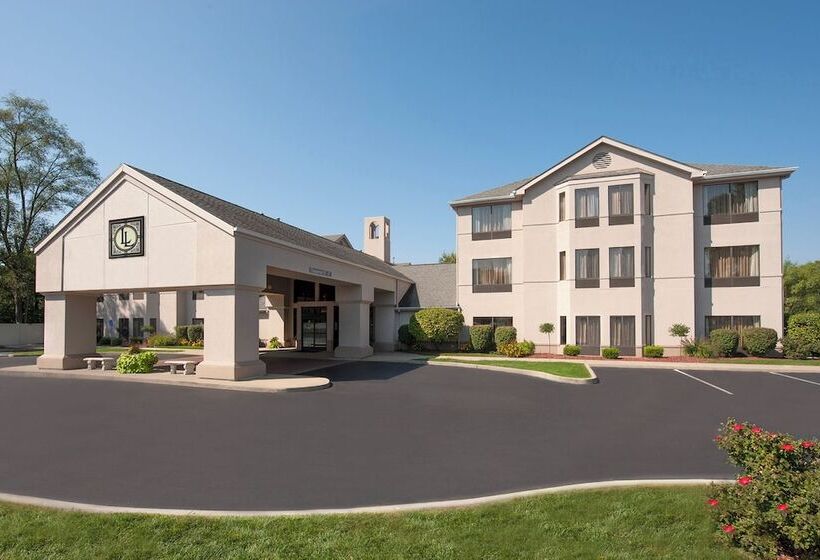 فندق Larkspur Landing South Bend