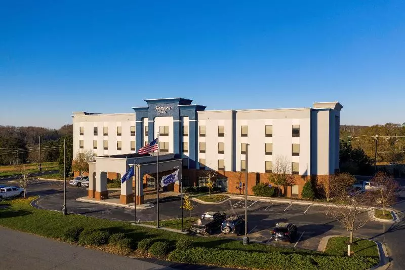 호텔 Hampton Inn Gretna   Smith Mountain Lake
