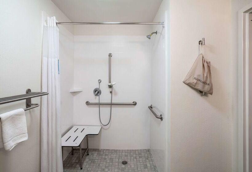 Otel Hampton Inn Suites Opelika I85 Auburn Area