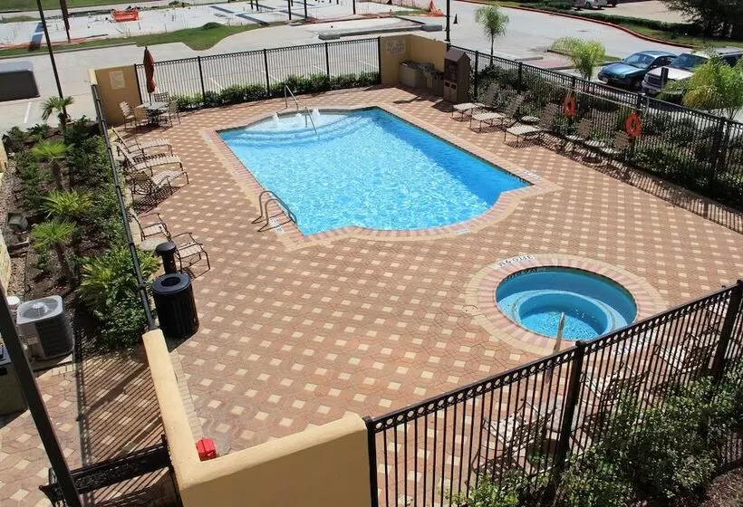 هتل Hilton Garden Inn Houston West Katy