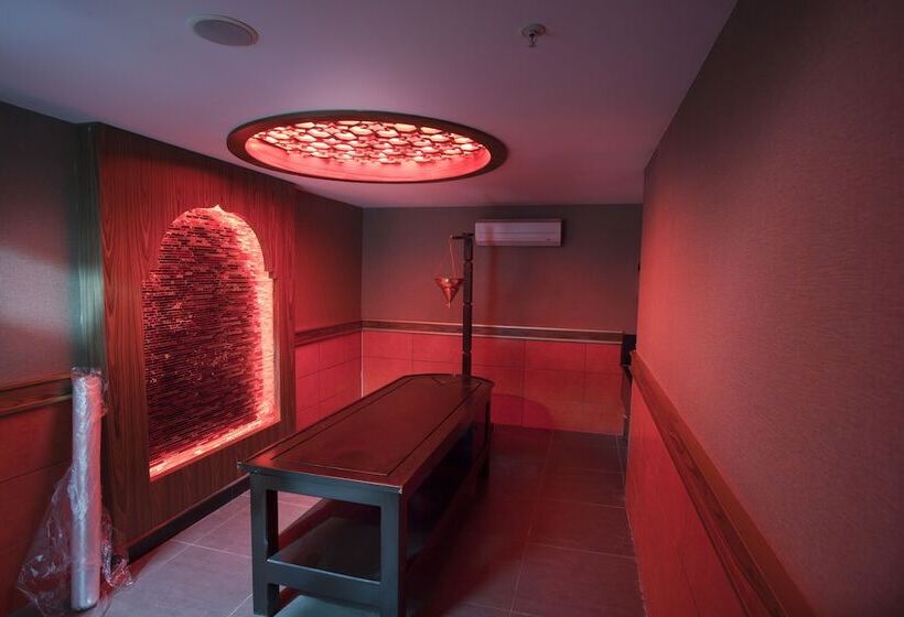 בית מלון כפרי Holiday City