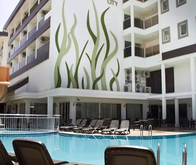 Отель Holiday City