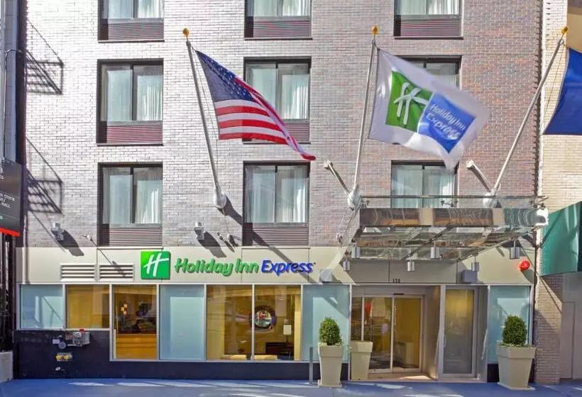 Holiday Inn Express Wall Street, An Ihg Hotel