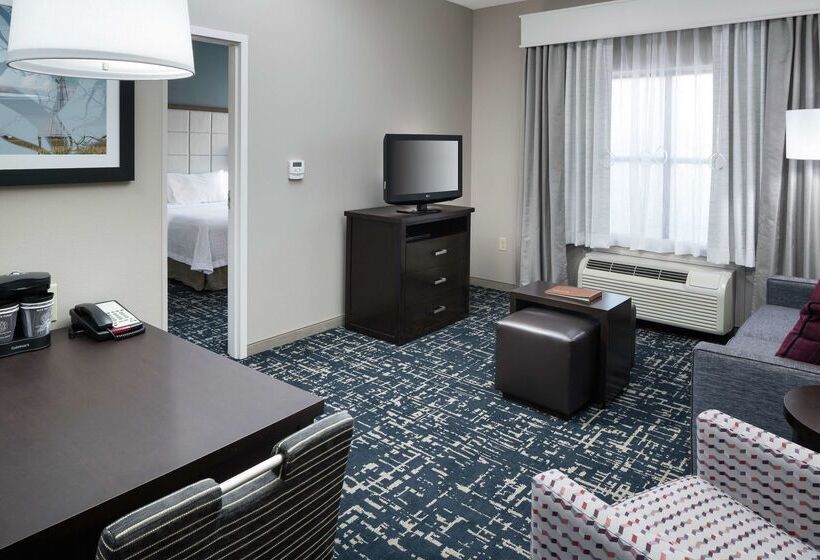 Hotelli Homewood Suites By Hilton Cedar Rapidsnorth