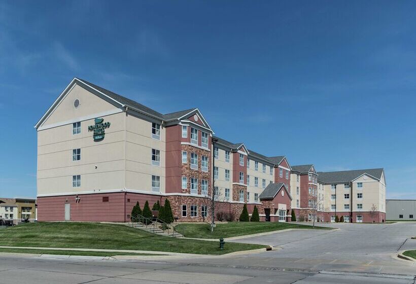 Hotelli Homewood Suites By Hilton Cedar Rapidsnorth