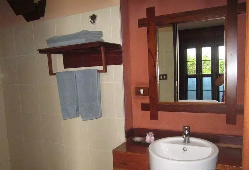 Hotel Kata Hiview Resort