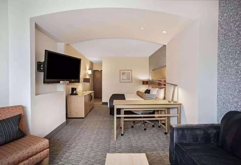 Hotel La Quinta By Wyndham Austin Nw/lakeline Mall