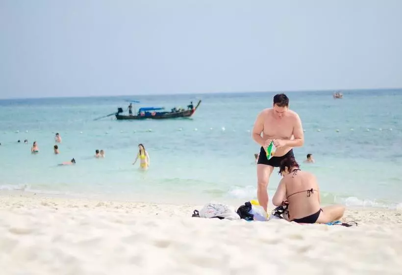 Hotel Phi Phi The Beach Resort