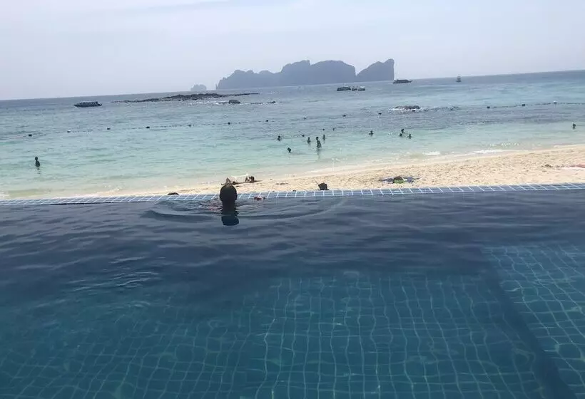Hotel Phi Phi The Beach Resort