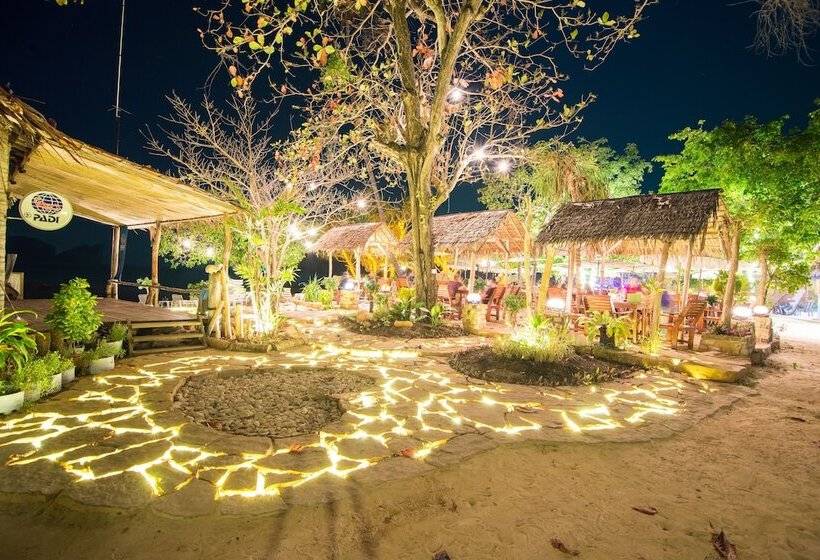 Отель Phi Phi The Beach Resort