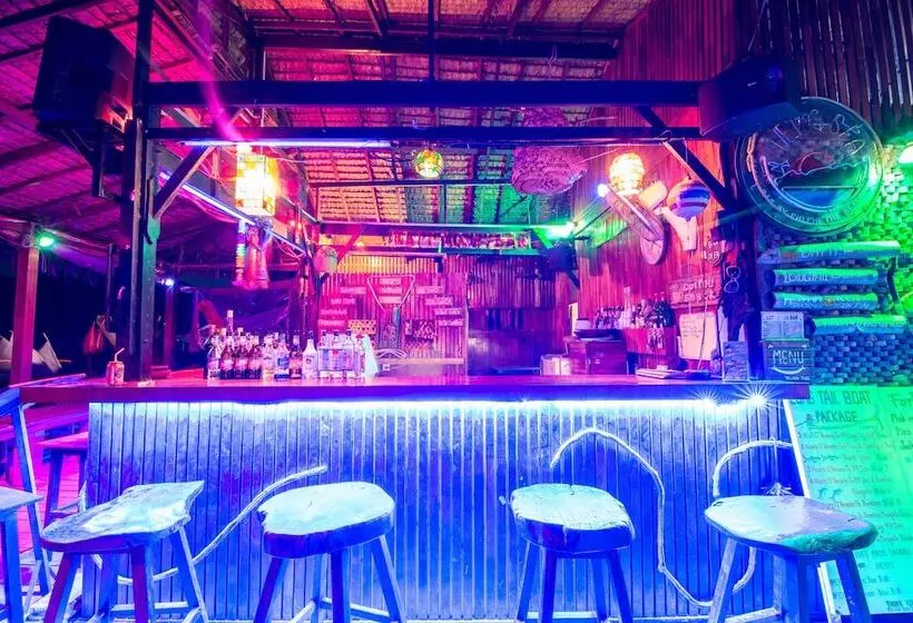 Hotel Phi Phi The Beach Resort