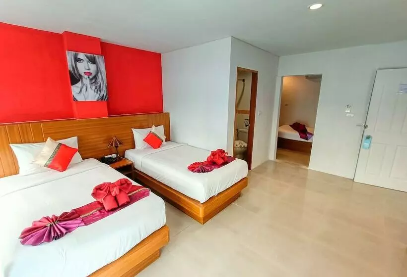 ホテル Pj Patong Resortel