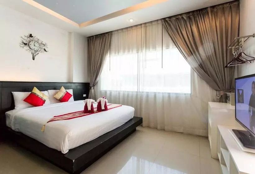 ホテル Pj Patong Resortel