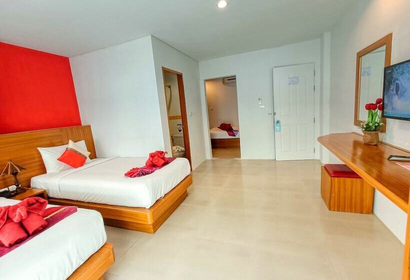 ホテル Pj Patong Resortel