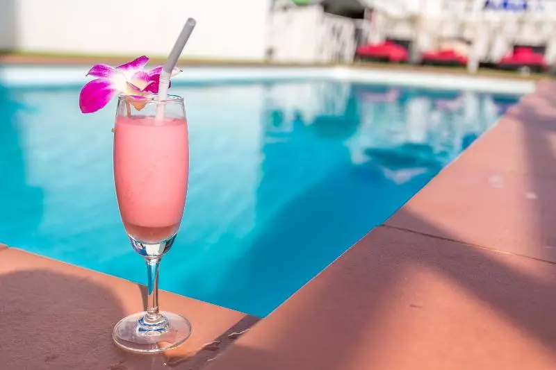 ホテル Pj Patong Resortel