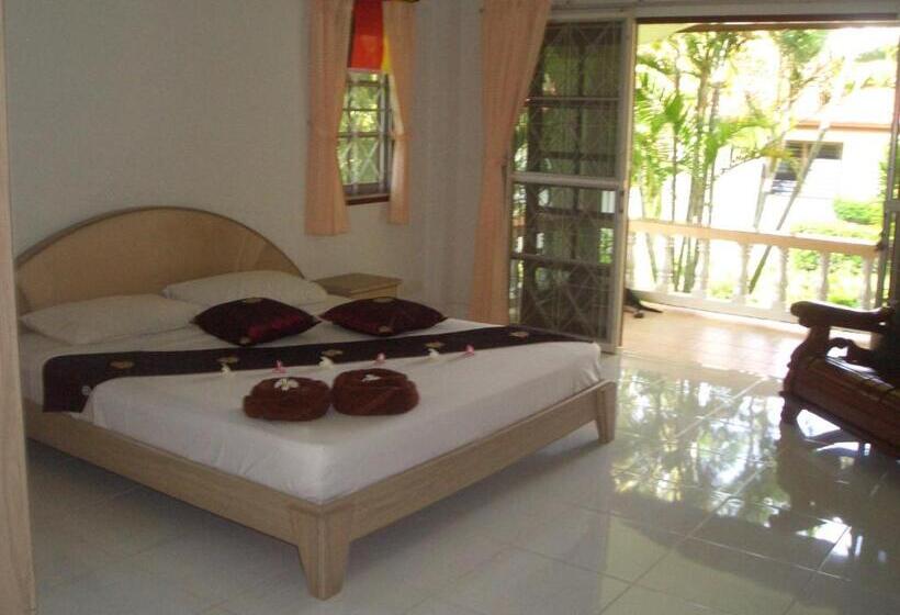 هتل D&k Smiley Phuket Resort