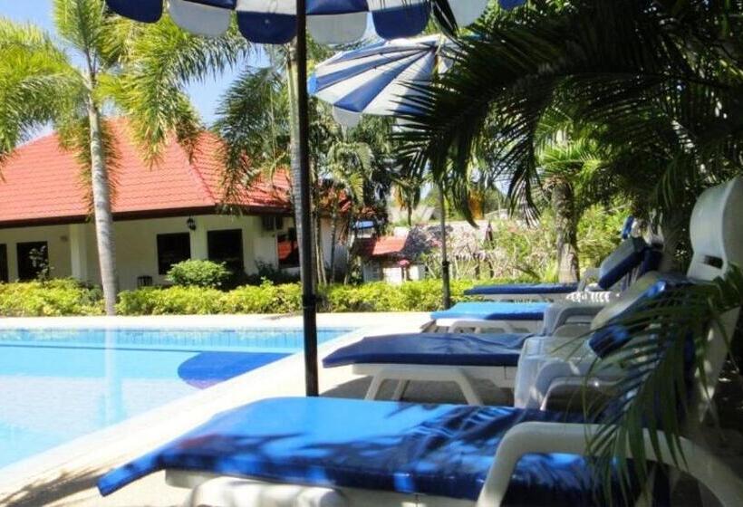 هتل D&k Smiley Phuket Resort