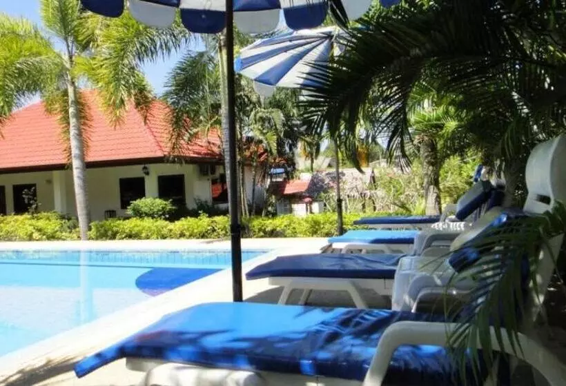 Hotel D&k Smiley Phuket Resort