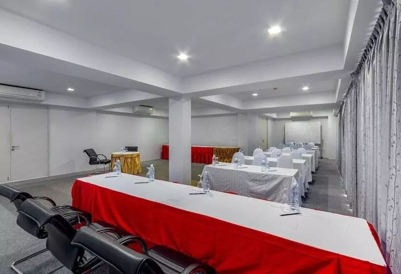 Hotel The Lantern Resorts Patong   Sha Extra Plus