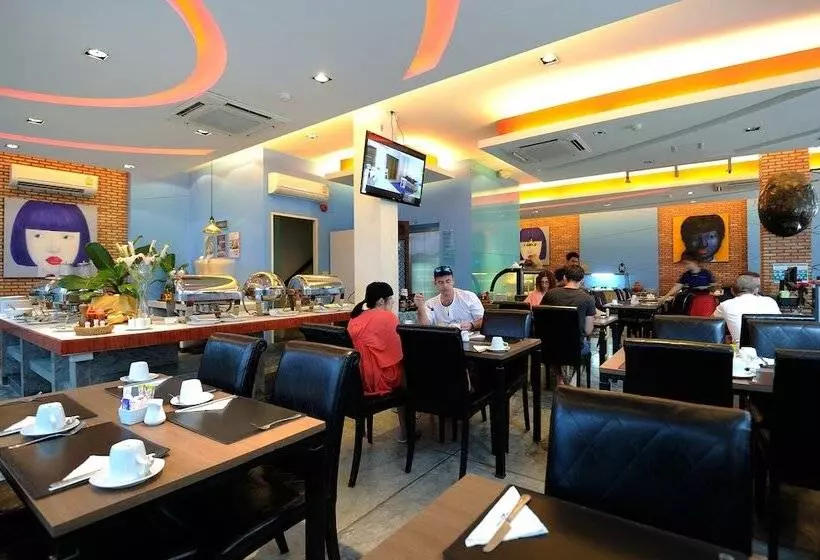 Hotel The Lantern Resorts Patong   Sha Extra Plus