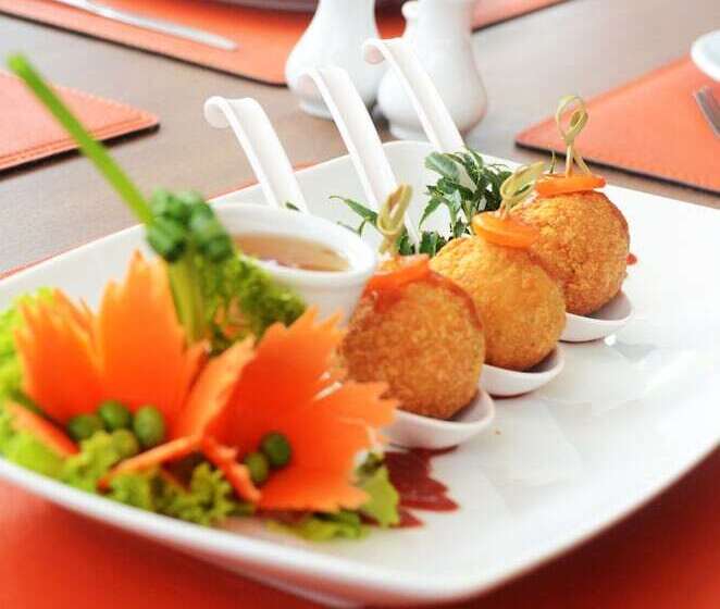 هتل The Lantern Resorts Patong Sha Extra Plus